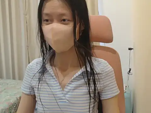 Lil-Cherries online show from 03-01-26, 09:44