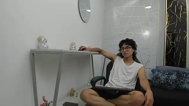 Zoro V online show from 11-23-25, 07:35