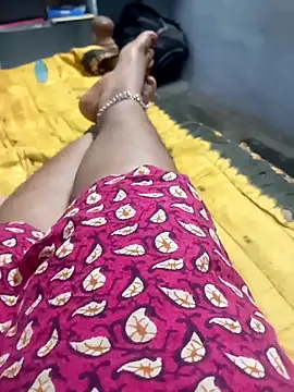 Snapshot of Rathi_telugu_couple chatting on 04-21-26, 02:26 Rathi telugu couple online show from 04-21-26, 02:26