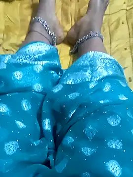 Snapshot of Rathi_telugu_couple chatting on 05-04-26, 03:02 Rathi telugu couple online show from 05-04-26, 03:02