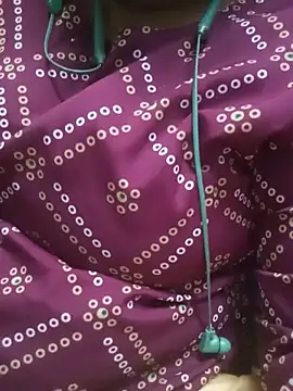 Snapshot of Rathi_telugu_couple chatting on 05-26-26, 10:44 Rathi telugu couple online show from 05-26-26, 10:44