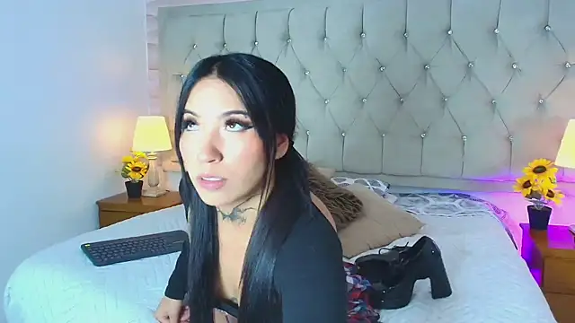 Liathompson FG online show from 11-26-25, 07:48