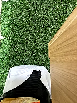 Snapshot of Sara__Secret chatting on 11-25-25, 07:58 Sara Secret online show from 11-25-25, 07:58