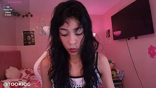 Snapshot of TOOKIOG_ chatting on 07-14-26, 05:40 TOOKIOG online show from 07-14-26, 05:40