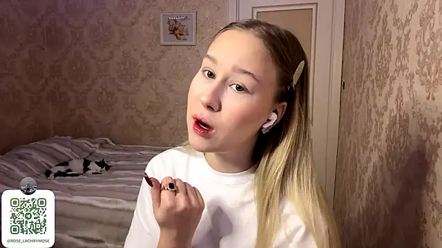 Snapshot of Rose_Lachrymose chatting on 11-28-25, 03:36 Rose Lachrymose online show from 11-28-25, 03:36