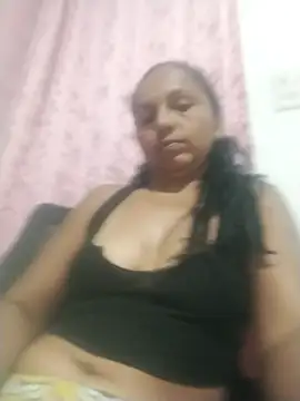 Snapshot of _Lizeth_ chatting on 03-03-26, 04:51 Lizeth online show from 03-03-26, 04:51