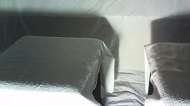 hotwoman25 online show from 04-23-26, 11:07