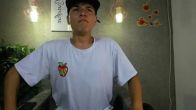 Snapshot of damian_vega13 chatting on 11-14-25, 07:12 damian vega13 online show from 11-14-25, 07:12