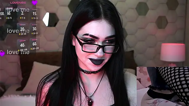 Snapshot of FetishForCassie chatting on 12-17-25, 11:11 FetishForCassie online show from 12-17-25, 11:11