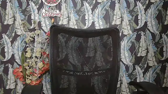 Snapshot of Sharon_873 chatting on 01-08-26, 05:43 Sharon 873 online show from 01-08-26, 05:43