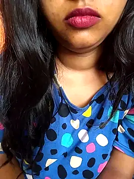 Snapshot of Sexy_Divya__ chatting on 05-05-26, 01:02 Sexy Divya online show from 05-05-26, 01:02