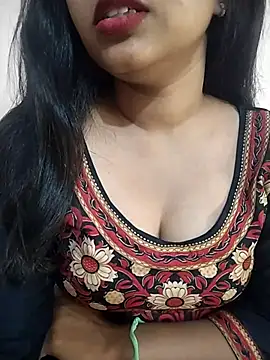 Snapshot of Sexy_Divya__ chatting on 05-12-26, 06:32 Sexy Divya online show from 05-12-26, 06:32