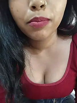 Snapshot of Sexy_Divya__ chatting on 05-15-26, 12:56 Sexy Divya online show from 05-15-26, 12:56