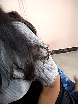 Snapshot of Sexy_Divya__ chatting on 05-20-26, 12:00 Sexy Divya online show from 05-20-26, 12:00