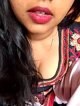 Snapshot of Sexy_Divya__ chatting on 05-29-26, 01:25 Sexy Divya online show from 05-29-26, 01:25
