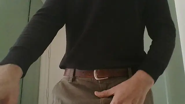 Snapshot of CuteDaddy92 chatting on 02-10-26, 12:42 CuteDaddy92 online show from 02-10-26, 12:42