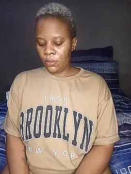 Emmylove-xr25 online show from 02-01-26, 08:29