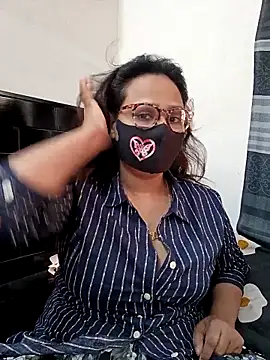 Snapshot of sadiya56803 chatting on 11-19-25, 10:26 sadiya56803 online show from 11-19-25, 10:26