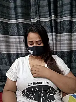 Snapshot of sadiya56803 chatting on 01-15-26, 12:21 sadiya56803 online show from 01-15-26, 12:21