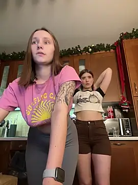 Snapshot of SexCaramell chatting on 11-27-25, 06:21 SexCaramell online show from 11-27-25, 06:21