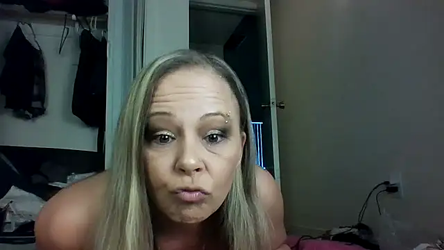 nikkibae33 online show from 01-09-26, 08:32