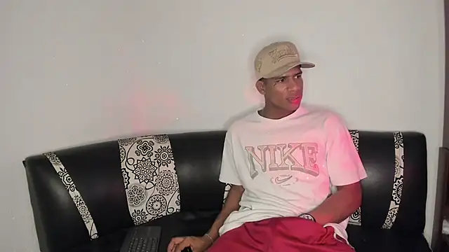 JUANBIGCOCK21CM online show from 04-12-26, 07:41