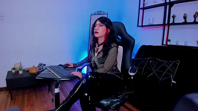 Halley Ravenn online show from 07-09-26, 08:46