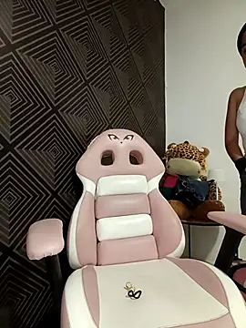 VirginPussyAnita18 online show from 11-24-25, 07:46