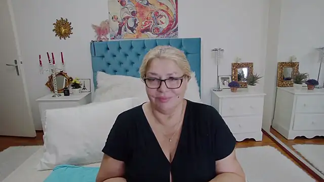 Snapshot of ByaStorm chatting on 09-21-25, 06:20 ByaStorm online show from 09-21-25, 06:20