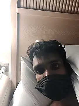 Snapshot of Hyderabad003 chatting on 11-13-25, 06:07 Hyderabad003 online show from 11-13-25, 06:07