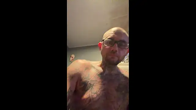 trickydickydaddy online show from 05-19-26, 03:35