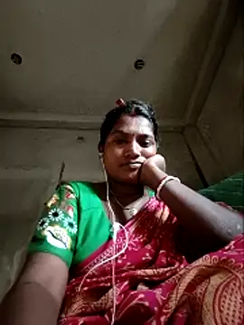 Snapshot of vipmonalisha chatting on 11-23-25, 07:19 vipmonalisha online show from 11-23-25, 07:19