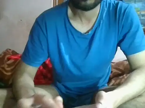 Snapshot of kc2k25 chatting on 11-21-25, 03:22 kc2k25 online show from 11-21-25, 03:22