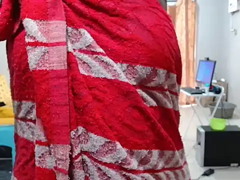 Snapshot of ChocoBootyxx chatting on 12-18-25, 03:18 ChocoBootyxx online show from 12-18-25, 03:18