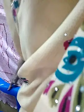 Snapshot of Honeya96 chatting on 11-30-25, 05:55 Honeya96 online show from 11-30-25, 05:55