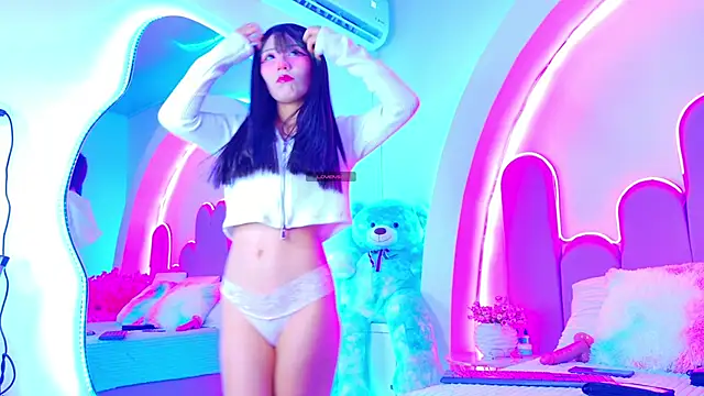 Snapshot of BunnySexyy18 chatting on 05-04-26, 03:35 BunnySexyy18 online show from 05-04-26, 03:35