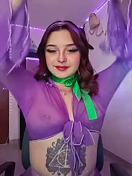 Snapshot of Ema_goddess chatting on 06-30-26, 06:42 Ema goddess online show from 06-30-26, 06:42