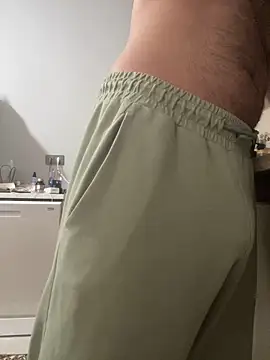 DARK0924 online show from 12-22-25, 10:01