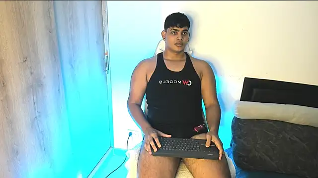 Snapshot of james_smithx chatting on 11-18-25, 09:08 james smithx online show from 11-18-25, 09:08