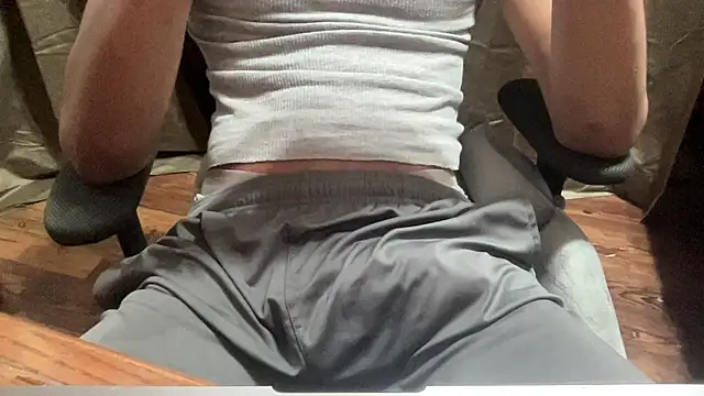 Snapshot of BabyBoyK17 chatting on 12-16-25, 10:31 BabyBoyK17 online show from 12-16-25, 10:31