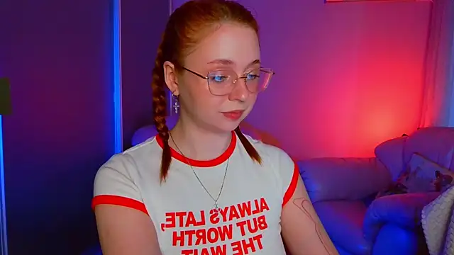 Erica Nelson online show from 04-19-26, 01:16