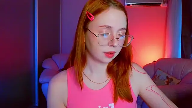 Erica Nelson online show from 04-28-26, 01:37