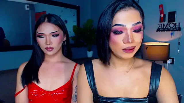 SavageSisters online show from 11-10-25, 03:22