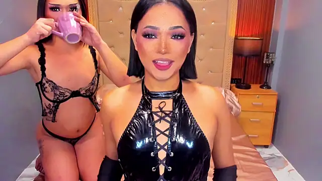 SavageSisters online show from 11-13-25, 08:35