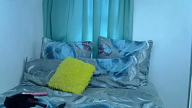 HipsDontLieX95 online show from 12-17-25, 11:49