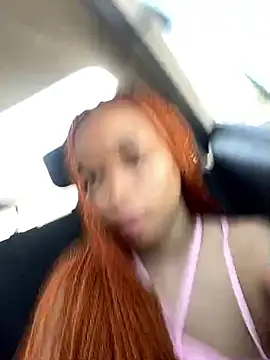 Snapshot of Nisha_102 chatting on 02-04-26, 01:06 Nisha 102 online show from 02-04-26, 01:06