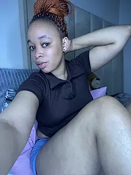 Snapshot of Nisha_102 chatting on 02-09-26, 08:24 Nisha 102 online show from 02-09-26, 08:24