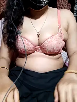 HotGirl23231 online show from 04-17-26, 06:44