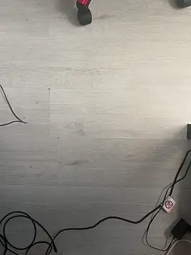 Snapshot of christophecamzzl chatting on 11-25-25, 03:34 christophecamzzl online show from 11-25-25, 03:34