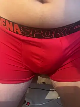 Snapshot of christophecamzzl chatting on 11-28-25, 09:45 christophecamzzl online show from 11-28-25, 09:45